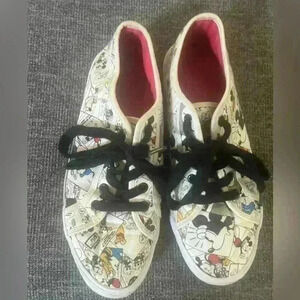 Women’s Disney Size 9 shoes